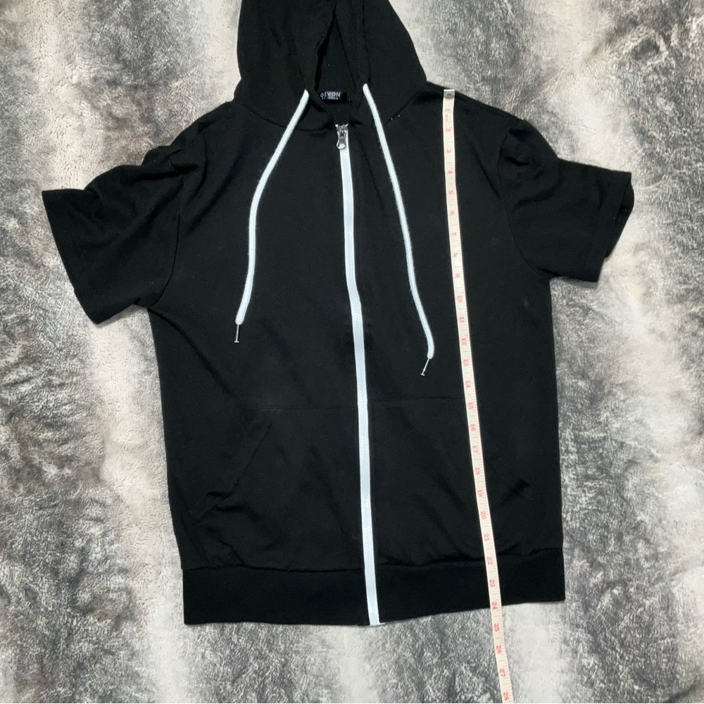 Black Short Sleeve Hoodie with White Zipper - Picture 3 of 5